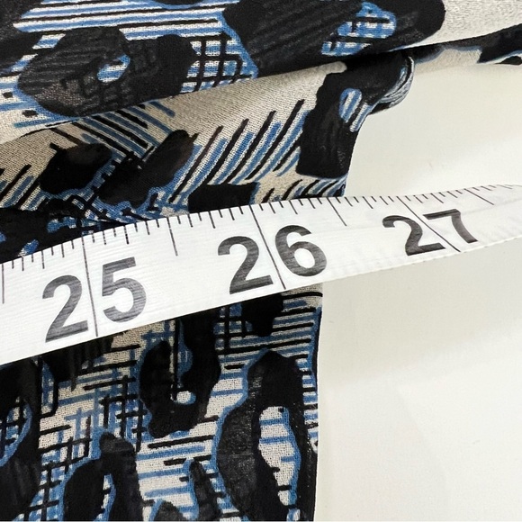 CABI Fatale Animal Print Chiffon #977 Blue Leopard Print Blouse - Size XL - Picture 7 of 14